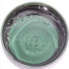 KAGA Neatbraid gel on edges creates clean, glossy edge control.