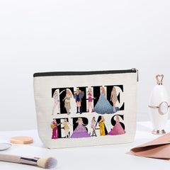 kdxpbpz Singer Makeup Bag zipper detail highlights smooth closure and security.