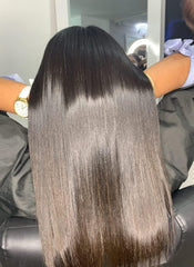 KERA FRUIT Cirugía Capilar hair porosity closeup shows reduced porosity and frizz.