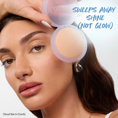 Kosas Cloud Set airy texture close-up highlights ultra-light, blur-friendly powder.