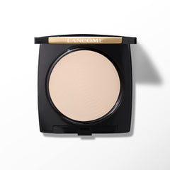 Lancôme Dual Finish porcelaine-delicate-cool compact close-up showing natural matte finish.