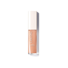 Lancôme Teint Idole Care & Glow serum-concealer application closeup delivers smooth coverage for a refreshed under-eye area.
