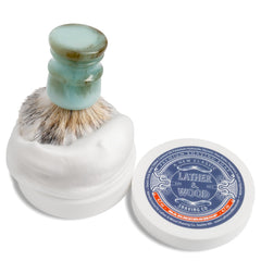 Lather & Wood Barbershop scent profile evokes traditional barber experience.