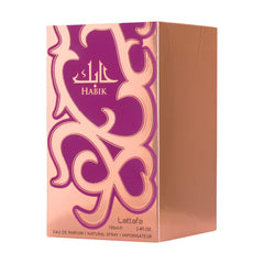 Lattafa Habik fragrance spray application demonstrates day-to-night versatility