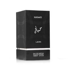 Lattafa Hayaati spray application—an even mist ideal for all-day projection.