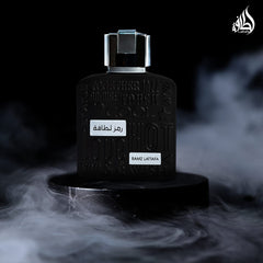 Lattafa Ramz Silver box packaging showcases gift-worthy design and luxurious vanilla amber.