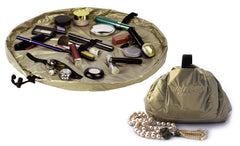 Lay-n-Go Cosmo bag elastic brush loops keep tools organized and accessible.