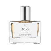 Le Monde Gourmand Chai Épicé Spray bottle closeup with warm notes for cozy evenings