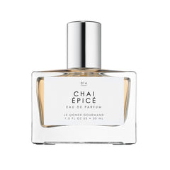 Le Monde Gourmand Chai Épicé Spray bottle closeup with warm notes for cozy evenings