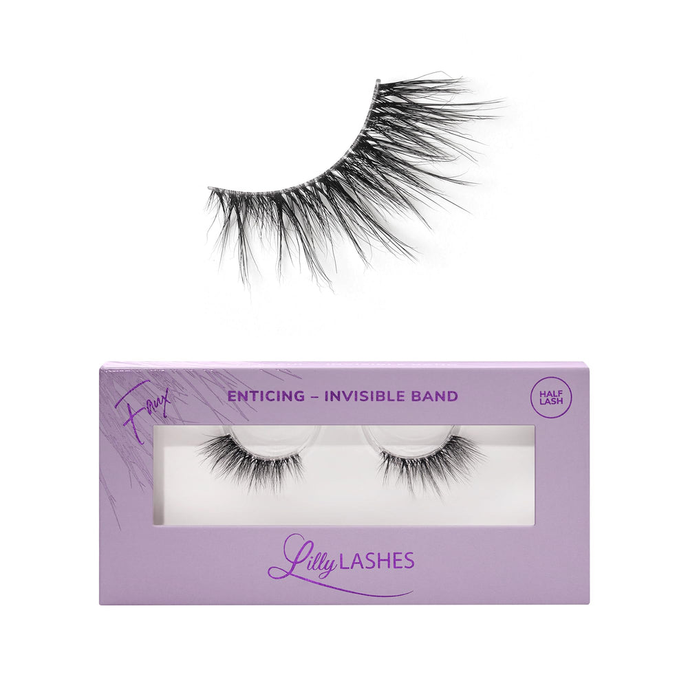 Lilly Lashes Sheer Band invisible-band close-up for seamless finish and natural look.