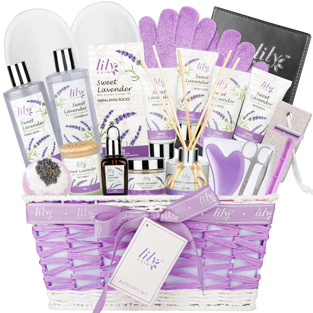 LILY ROY Christmas gift set with lavender bath basket for relaxing self-care moments