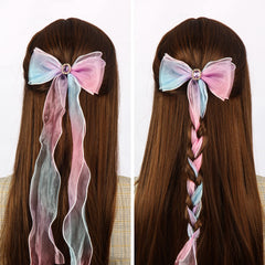 Little World clip pelo diamante azul: detalle elegante para peinados de fiesta