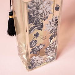LOLLIA Elegance bubble bath bottle label detail highlights luxury branding and premium ingredients.