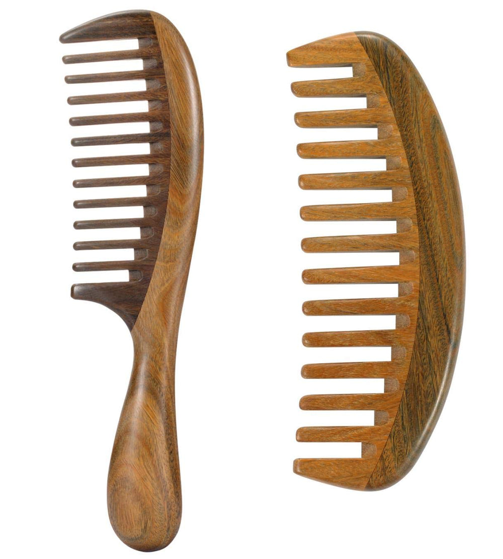 Louise Maelys sandalwood wide-tooth comb with handle gliding through curls