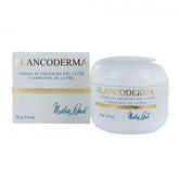 Marlen Lamur Blancoderma bottle closeup highlighting moisturizing formula.