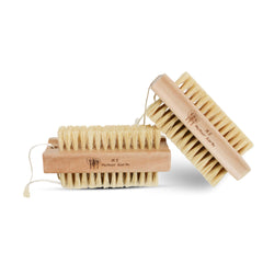 ME MOTHER EARTH bamboo nail brush double-sided for detailed nail cleaning