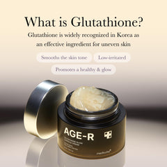 Medicube AGE-R Glow application routine demonstrates daily glow in use.