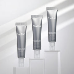 Medik8 Crystal Retinal Ceramide Eye 10 application demonstrates smoothing effect on fine lines.