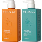 Medix 5.5 Glycolic Wash bottle foaming action for smoother skin