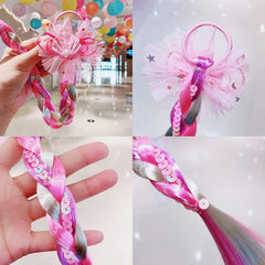 Messen rubber-band attachment shows easy, secure wear for kids and adults.