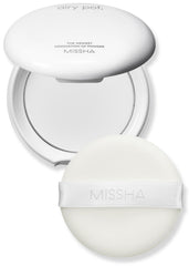 MISSHA Airy Pot pressed translucent powder pact closeup shows lightweight natural finish for daily wear