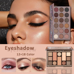 MONRUEVT lip gloss and lipstick duo for glossy finishes and varied tones.