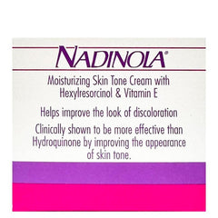 Nadinola crema aplicación diaria muestra una aplicación suave.