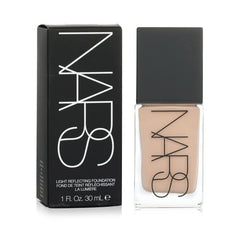 NARS Light Reflecting Foundation L2 Mont Blanc swirl shows even finish