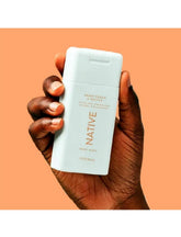 Native travel-size body wash Sweet Peach & Nectar bottle for travel-friendly cleansing and skin hydration