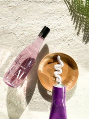 Natura Ekos Açaí Hand Cream application on hands for quick nourishment