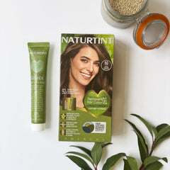 Naturtint 5G color swatches show natural-looking golden chestnut shade.