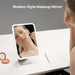 NEZZOE mirror close-up shows 68 LED beads for even, gentle lighting.