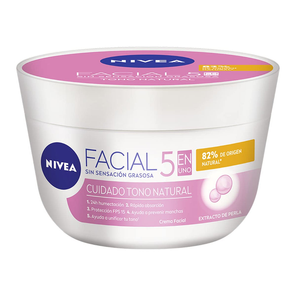 NIVEA Aclaradora Natural packaging close-up for easy daily use and sun protection.