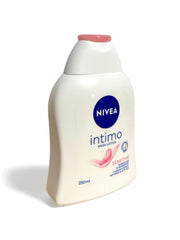 NIVEA Intimo Sensitive Wash Lotion pump detail highlights easy dispensing