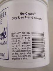 No Crack Hand Cream dry hands application shows non-greasy, quick-absorption relief.