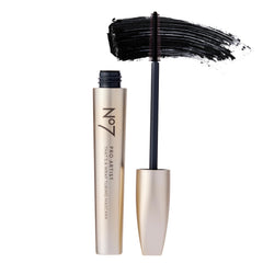 No7 front packaging showing product and benefit of long-lasting wear