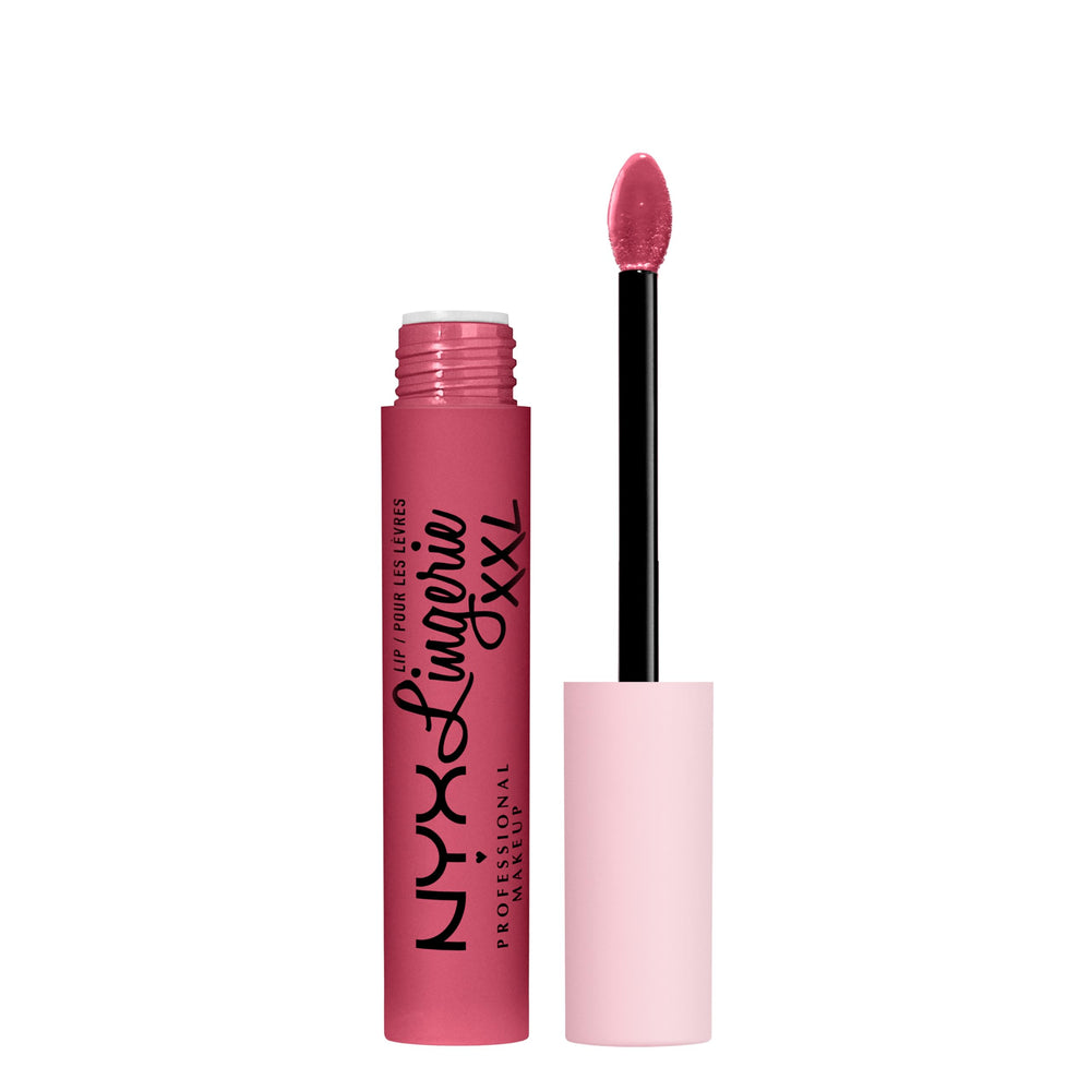 NYX Lip Lingerie XXL Matte: labios definidos con acabado mate duradero.
