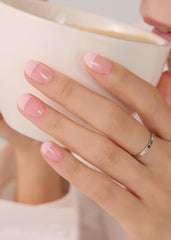 Ohora N Romantic French pink close-up shows glossy finish and precise edge alignment.
