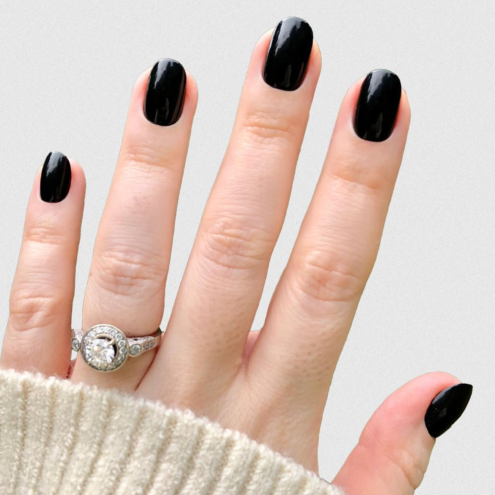 Olive & June Instant Mani nails close-up showcasing realistic design for natural-looking at-home manicures.