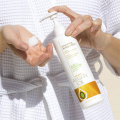 One 'n Only Argan Oil Smoothing Styling Cream hair application scene shows easy smoothing.