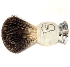 Parker 22 mm knot brush with stiffer bristles for improved exfoliation.