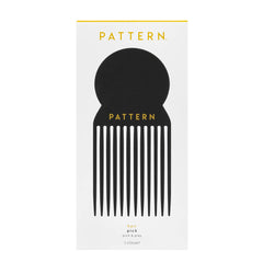 PATTERN Hair Pick de Tracee Ellis Ross con puntas extensas para dar volumen