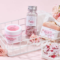 Peacoeye handmade soap bar provides gentle cleansing and skincare during bath time.