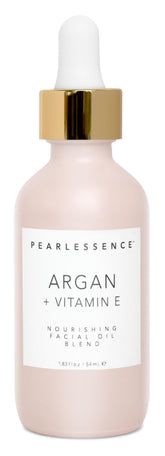 Pearlessence Argan Vitamin E Facial Oil bottle demonstrates premium hydration for daily use.