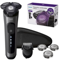 Philips 6600 SkinProtect blades close-up for smoother shave with fewer passes.