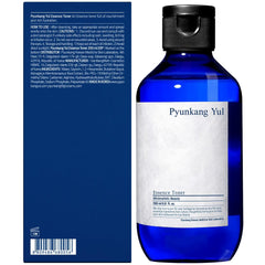 Pyunkang Yul Essence Toner dispense demonstrates gentle, precise application.