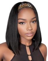 QUEENTAS 14-inch bob headband wig straight enables effortless daily styling.