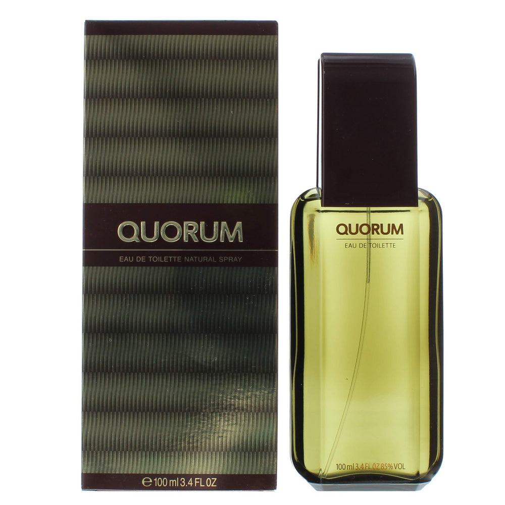 Quorum by Antonio Puig EDT spray bottle front view highlights classic woody aroma for daily wear