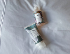 R+Co Cool Wind hair-frizz-control demonstrates anti-frizz performance without heat
