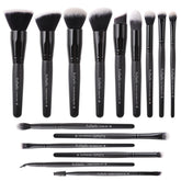Raffaello makeup brush set collection enables versatile daily looks.